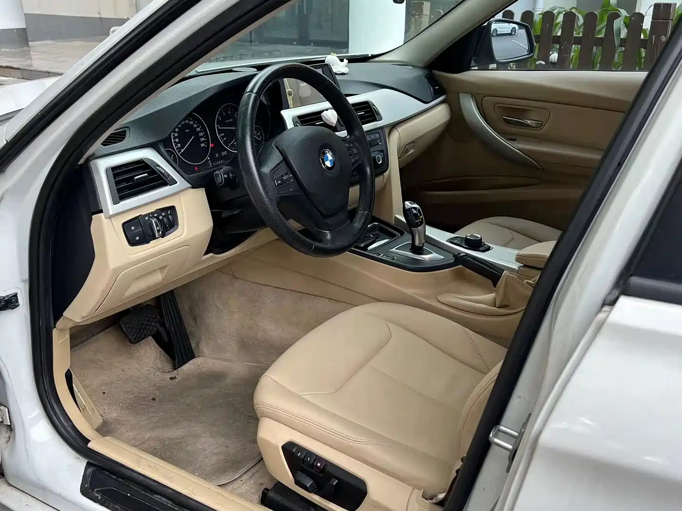Фото 8 - BMW 3 Series