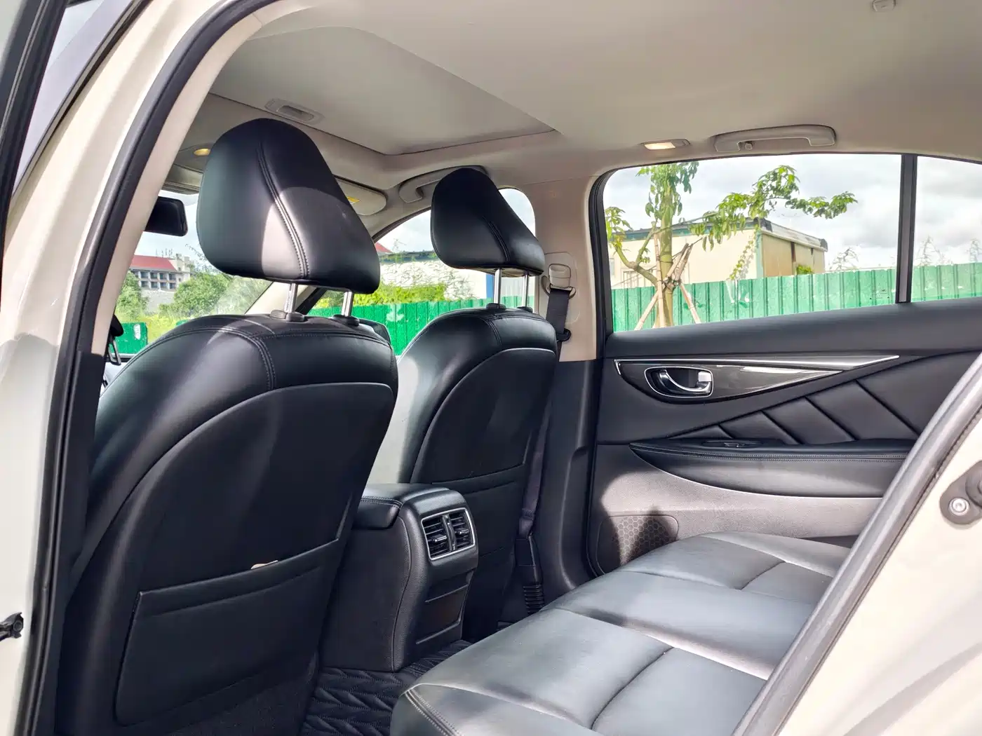 Infiniti Q50L 2019 2018 2.0T Comfort (China VI)