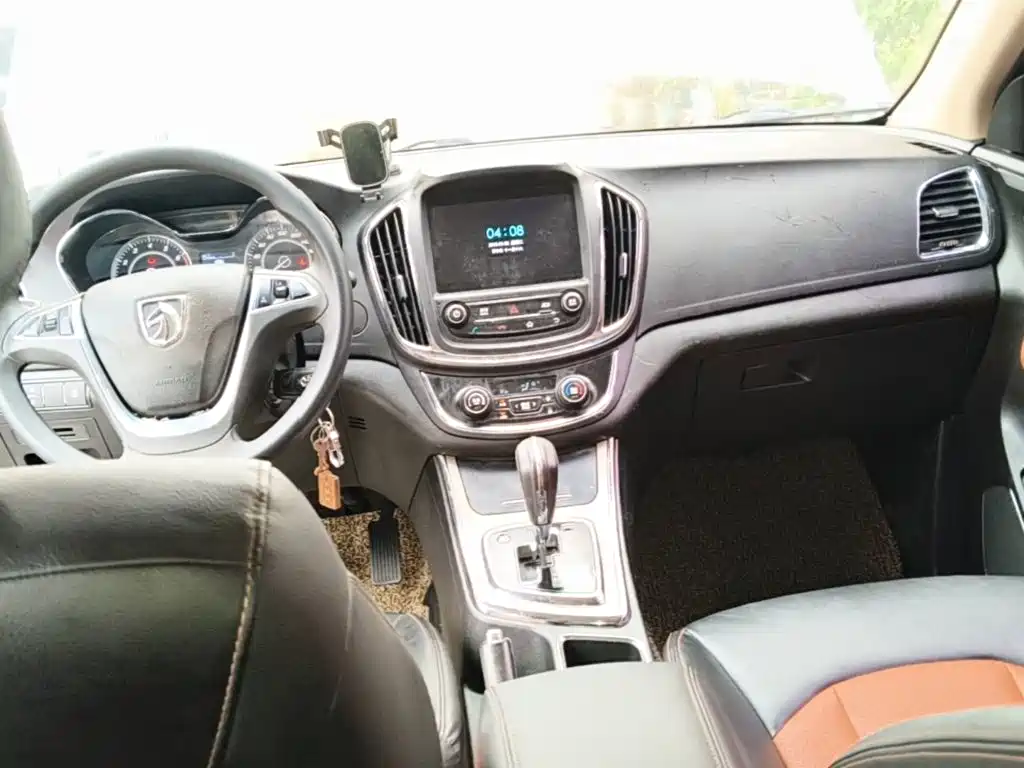 Baojun 560 2017 2016 1.8L iAMT Elite