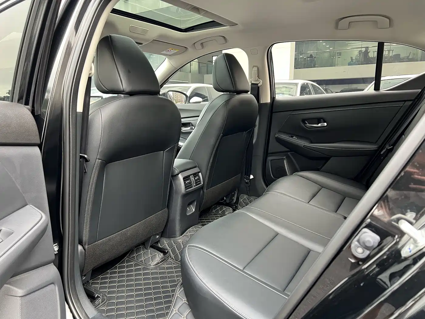 Nissan SYLPHY, миниатюра 6