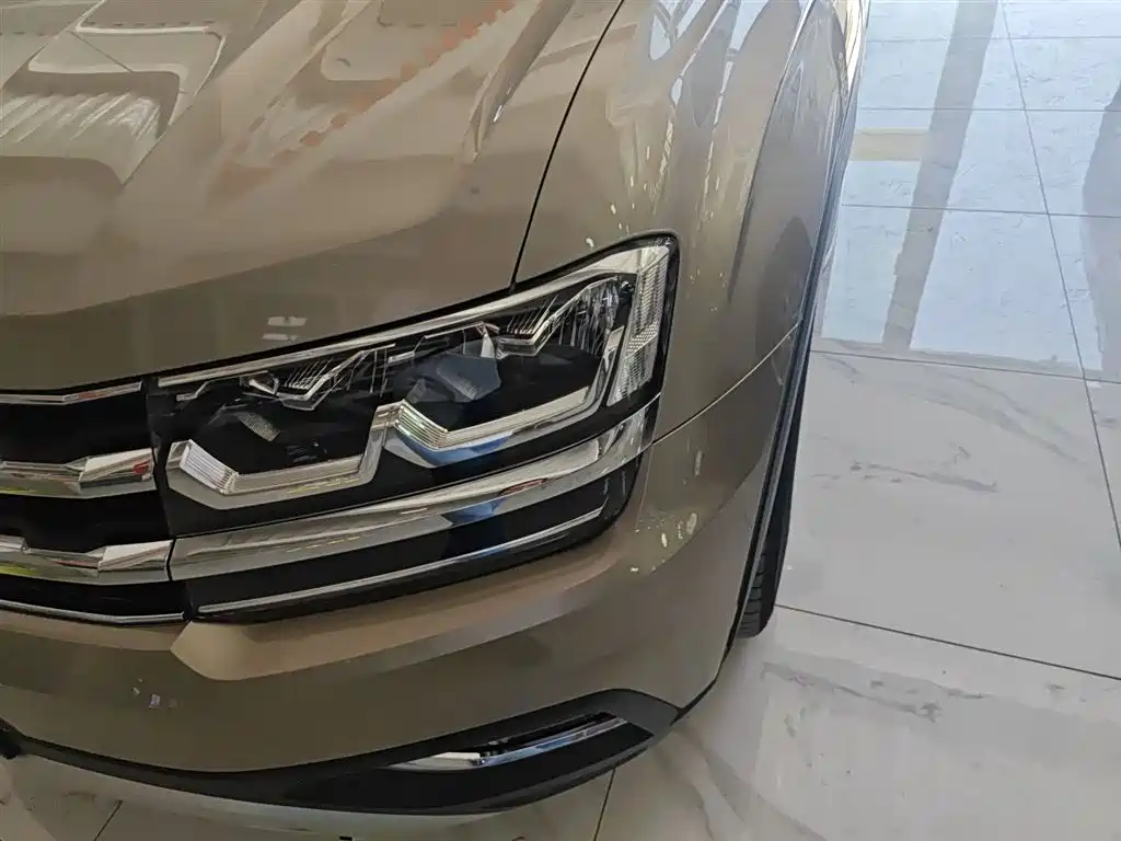 Volkswagen Teramont 2020 380TSI 4WD Luxury Edition China VI фото 8