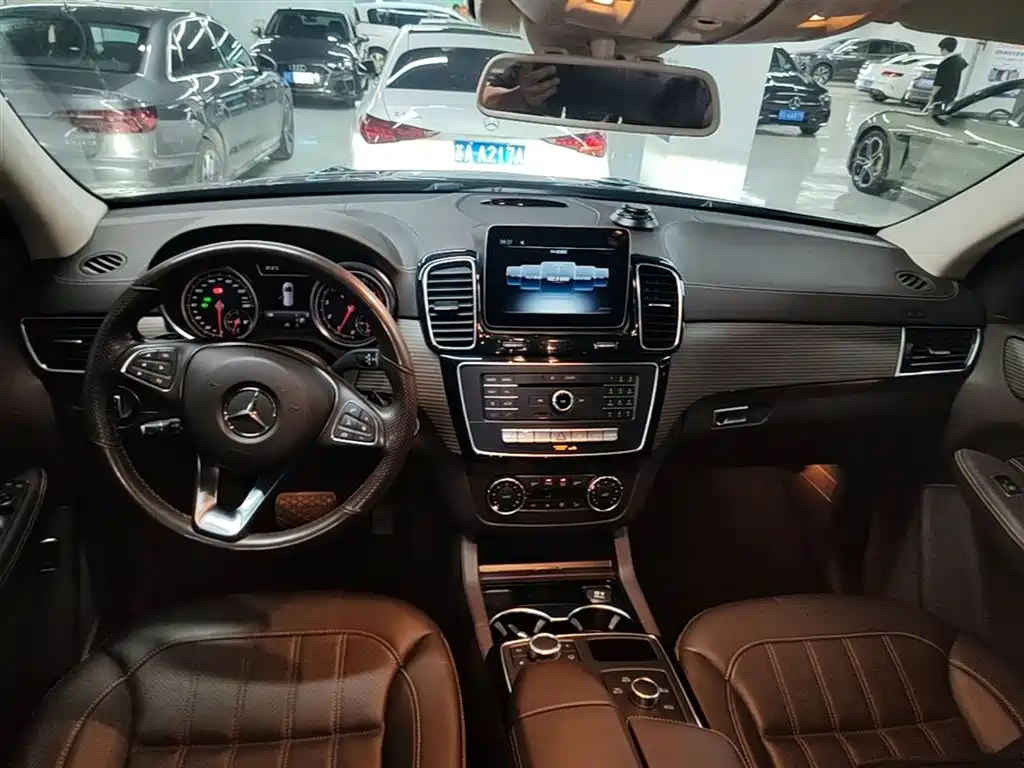 Mercedes-Benz GLE 2019 GLE 320 4MATIC Dynamic Ultimate Edition фото 10
