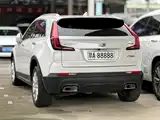 Photo 4 - Cadillac XT4