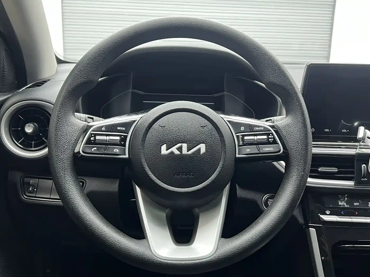 Kia K3 2021 1.5L CVT Fashion Edition фото 15