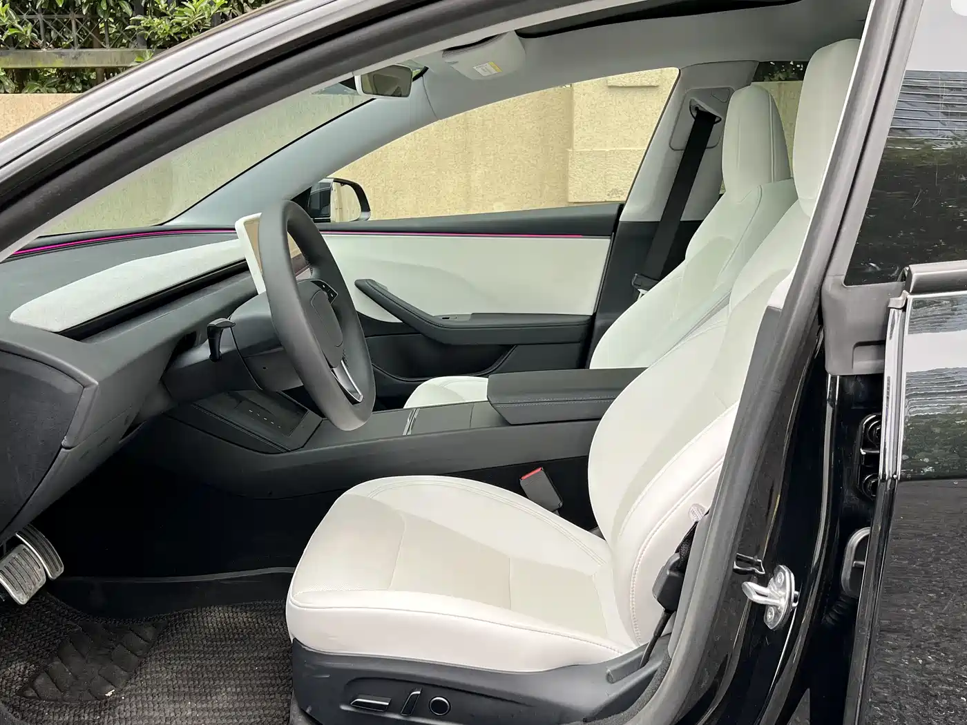 Tesla Model 3 2026 2025 Model Year Facelift Long Range Rear-Wheel Drive