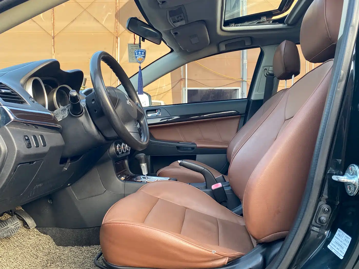 Mitsubishi Fengdisi 2013 1.8L Automatic Luxury China IV фото 7