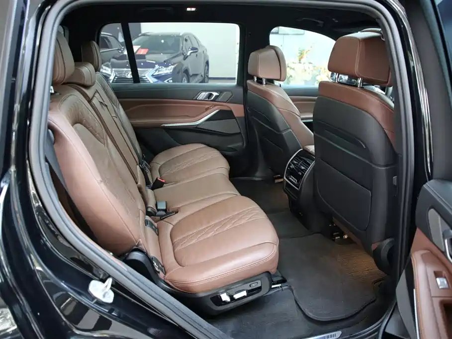 BMW X7 2021 xDrive40i Premium M Sport Package фото 7