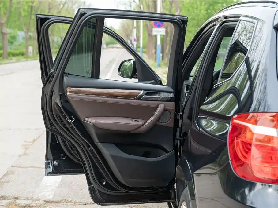 BMW X3 (Import) 2014 xDrive28i X Design Package фото 45