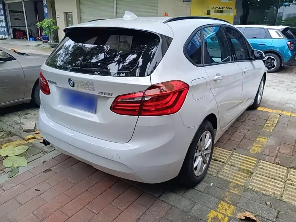 BMW 2 Series Touring 2016 2016 218i Fashion Model