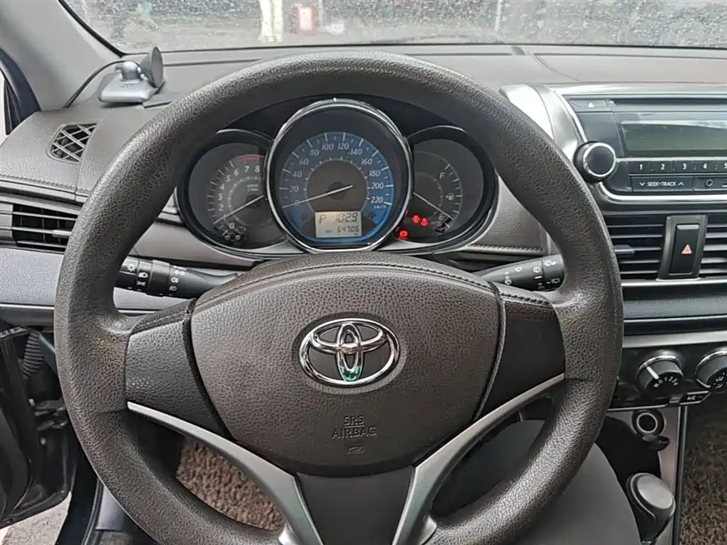 Toyota YARiS L Zhi Xuan 2014 1.5G Automatic Dynamic Edition фото 11