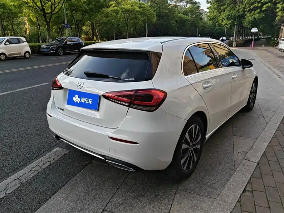 Mercedes-Benz A-Class (Import) 2022 A 200 Dynamic фото 3