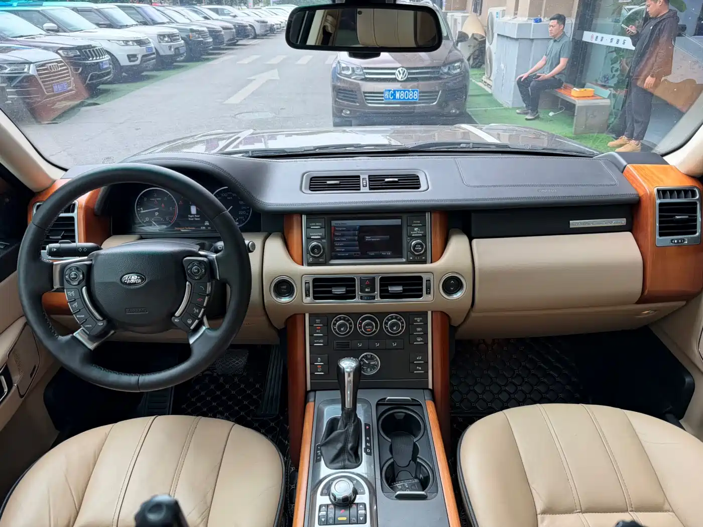 Land Rover Range Rover 2011 3.6 TDV8 фото 5