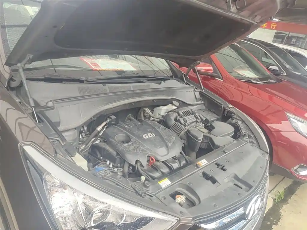 Hyundai Santa Fe 2013 Model 2.4L Automatic 2WD Smart фото 20