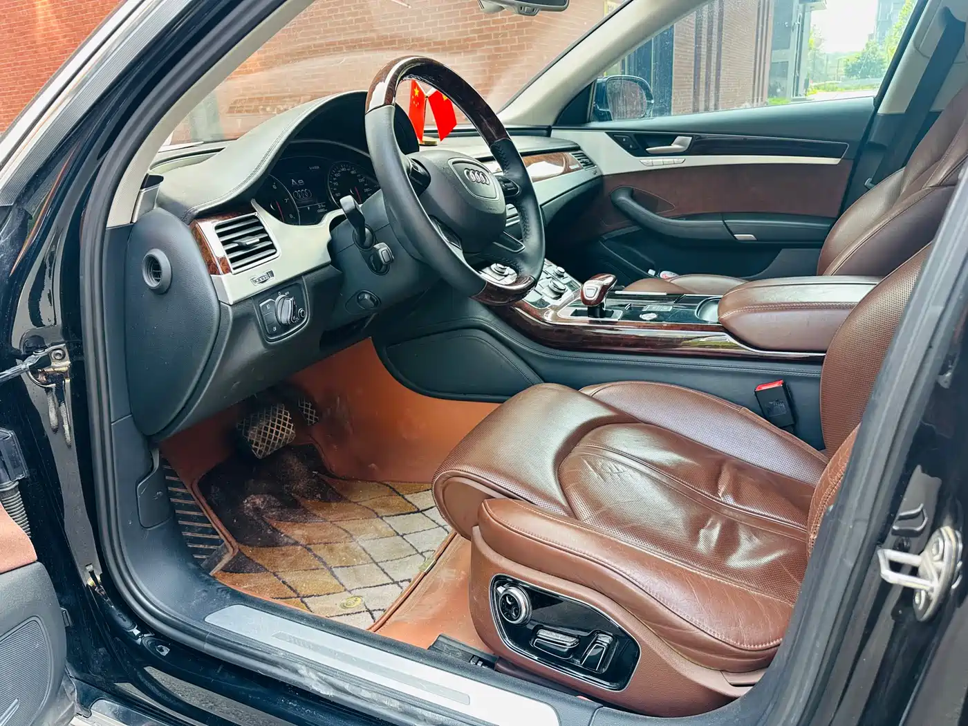 Audi A8 2013 A8L 45 TFSI quattro Luxury фото 10