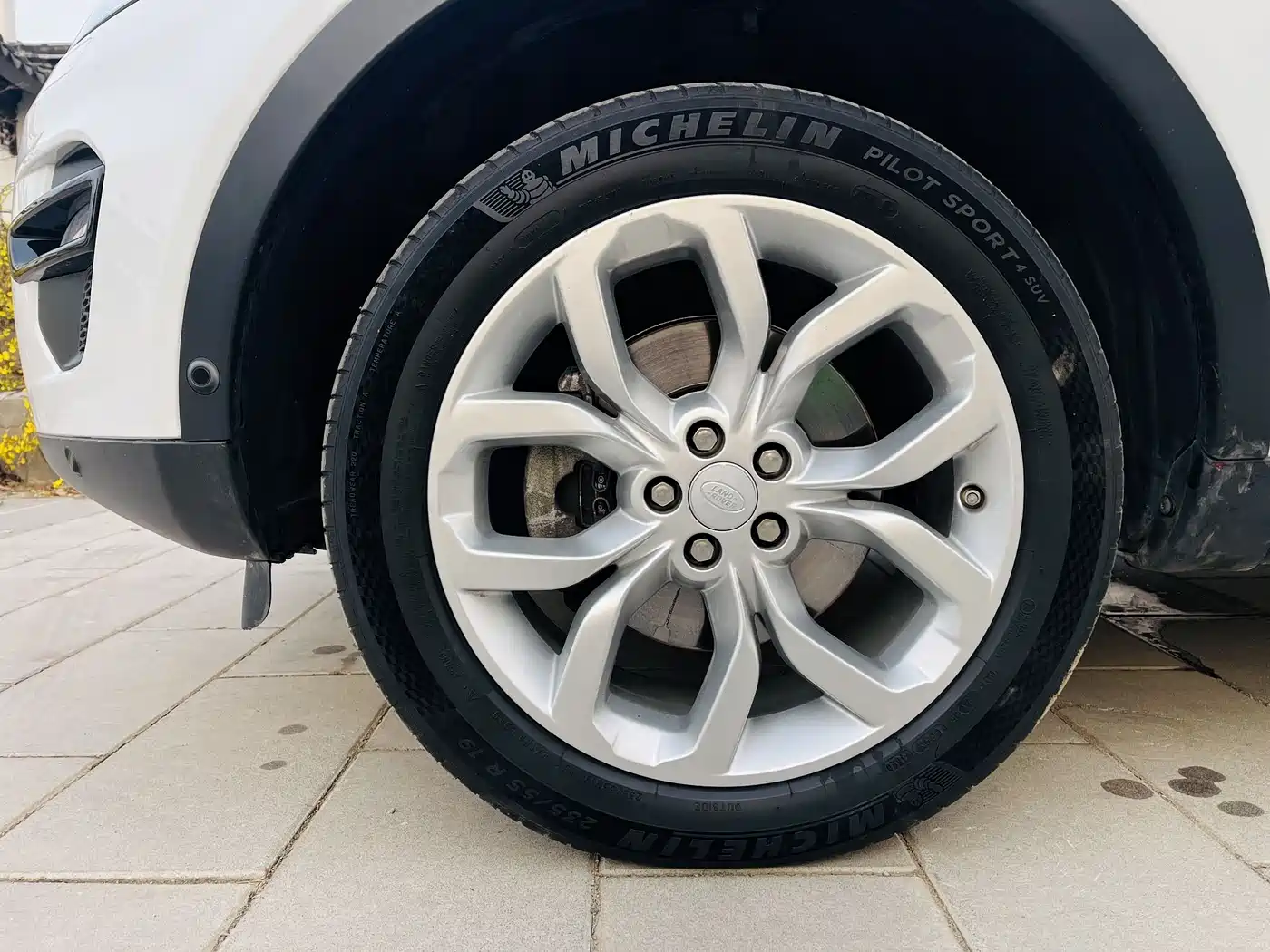 Land Rover Discovery Sport 2019 240PS HSE Edition China VI фото 19