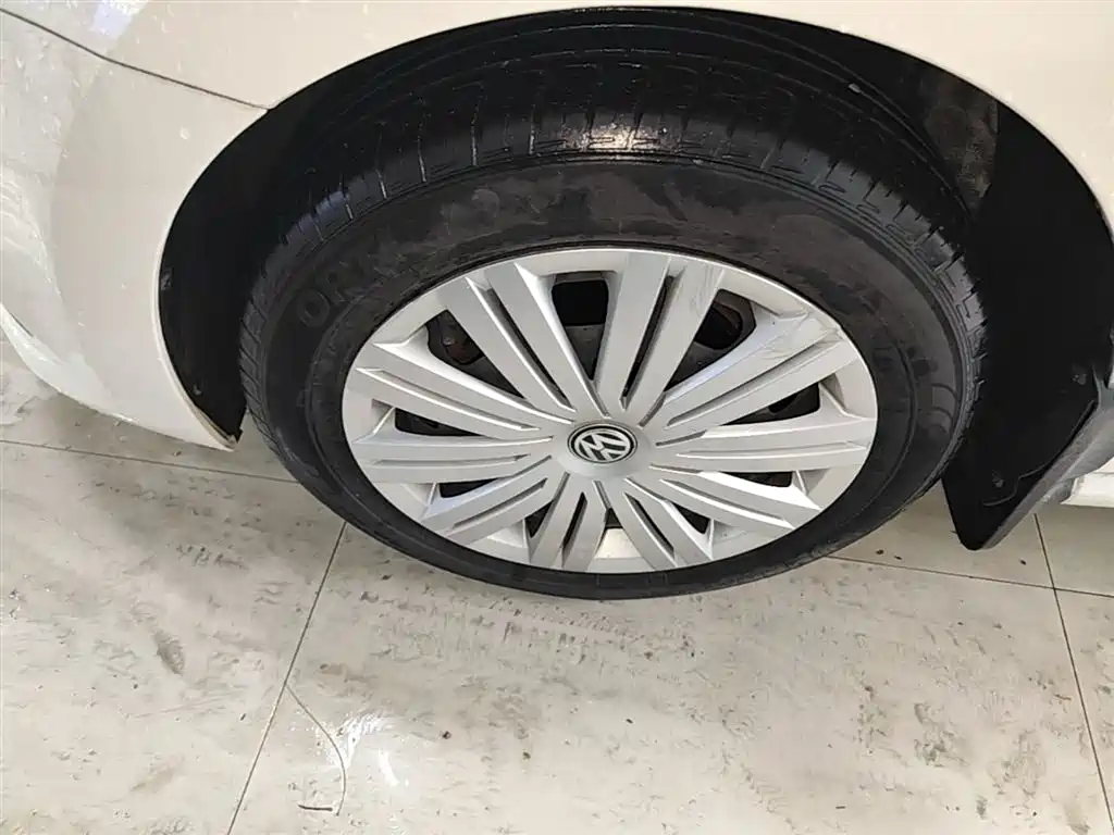 Volkswagen Polo 2016 1.6L Automatic Comfort фото 23