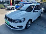 Фото 1 - Volkswagen Jetta