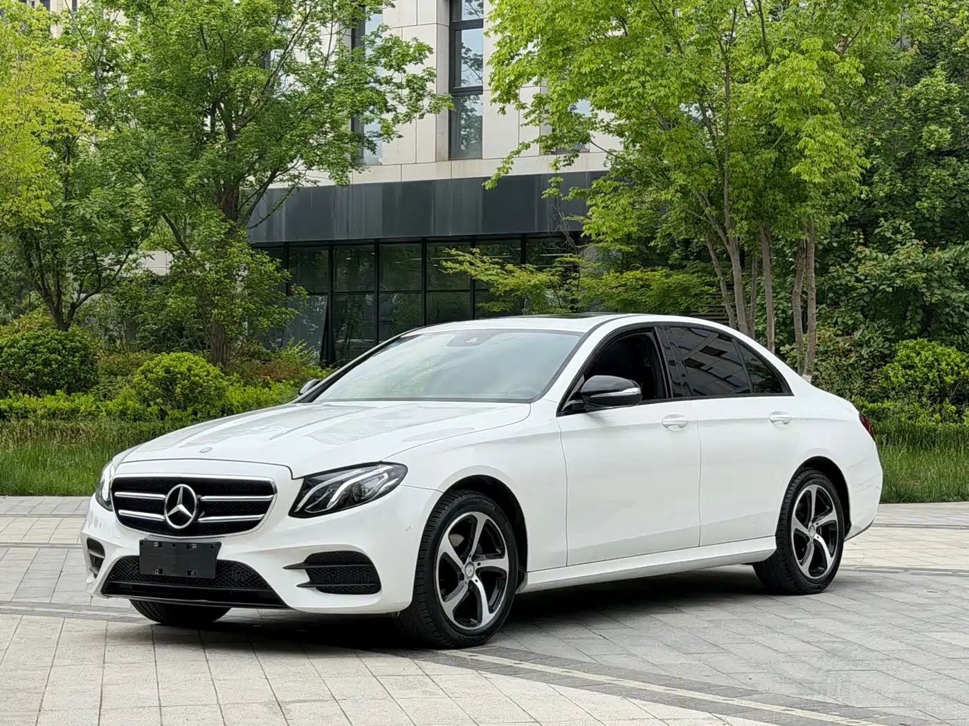 Mercedes-Benz E-Class 2017 E 200 Sport