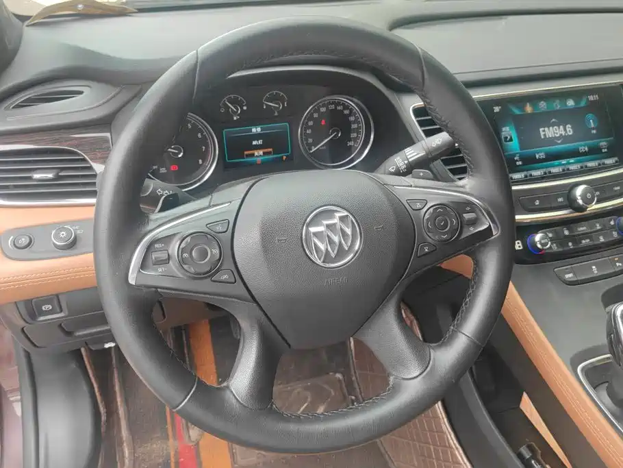Photo 15 - Buick LaCrosse