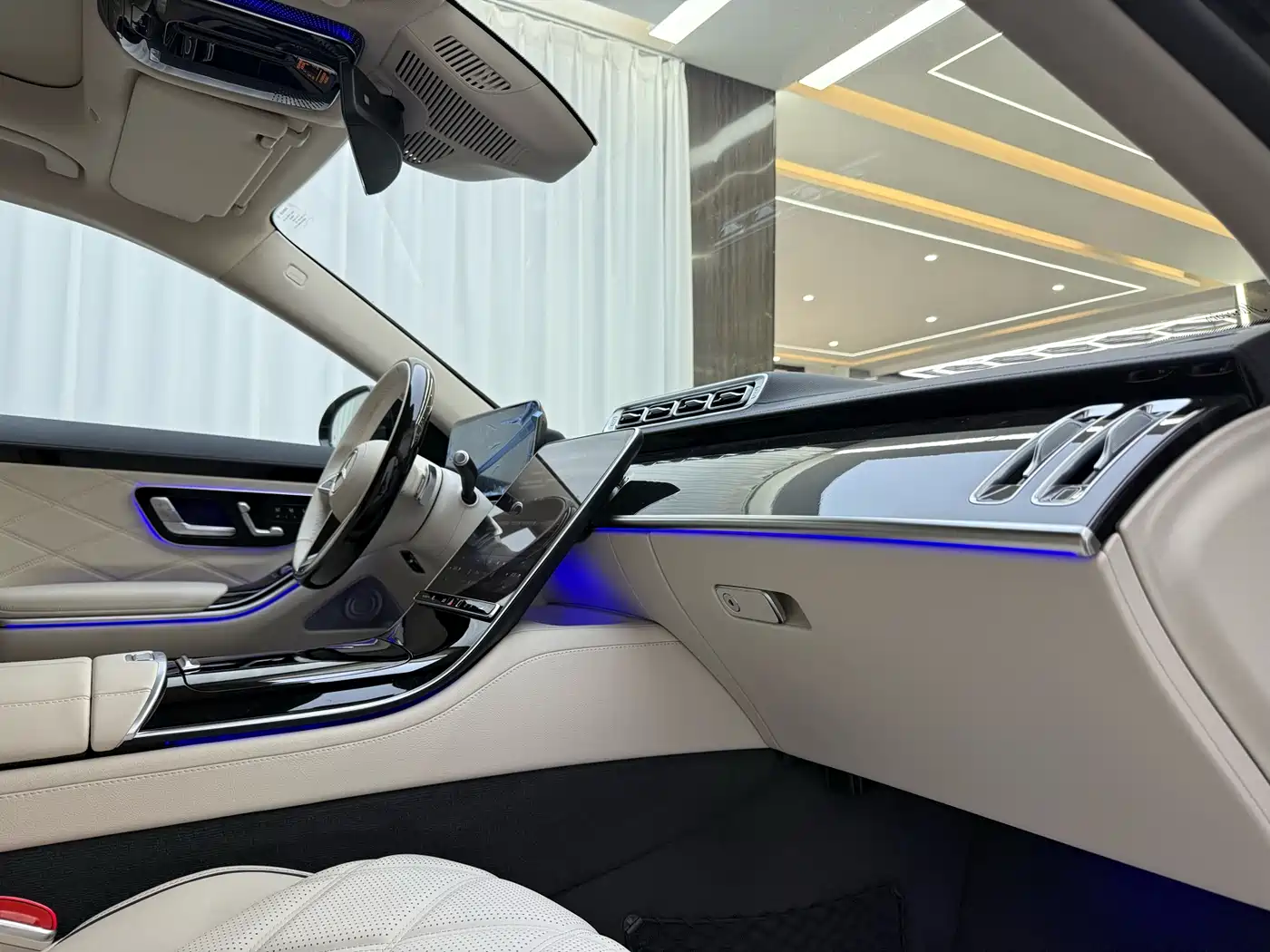 Mercedes-Benz Maybach S-Class 2026 S 480 4MATIC фото 9