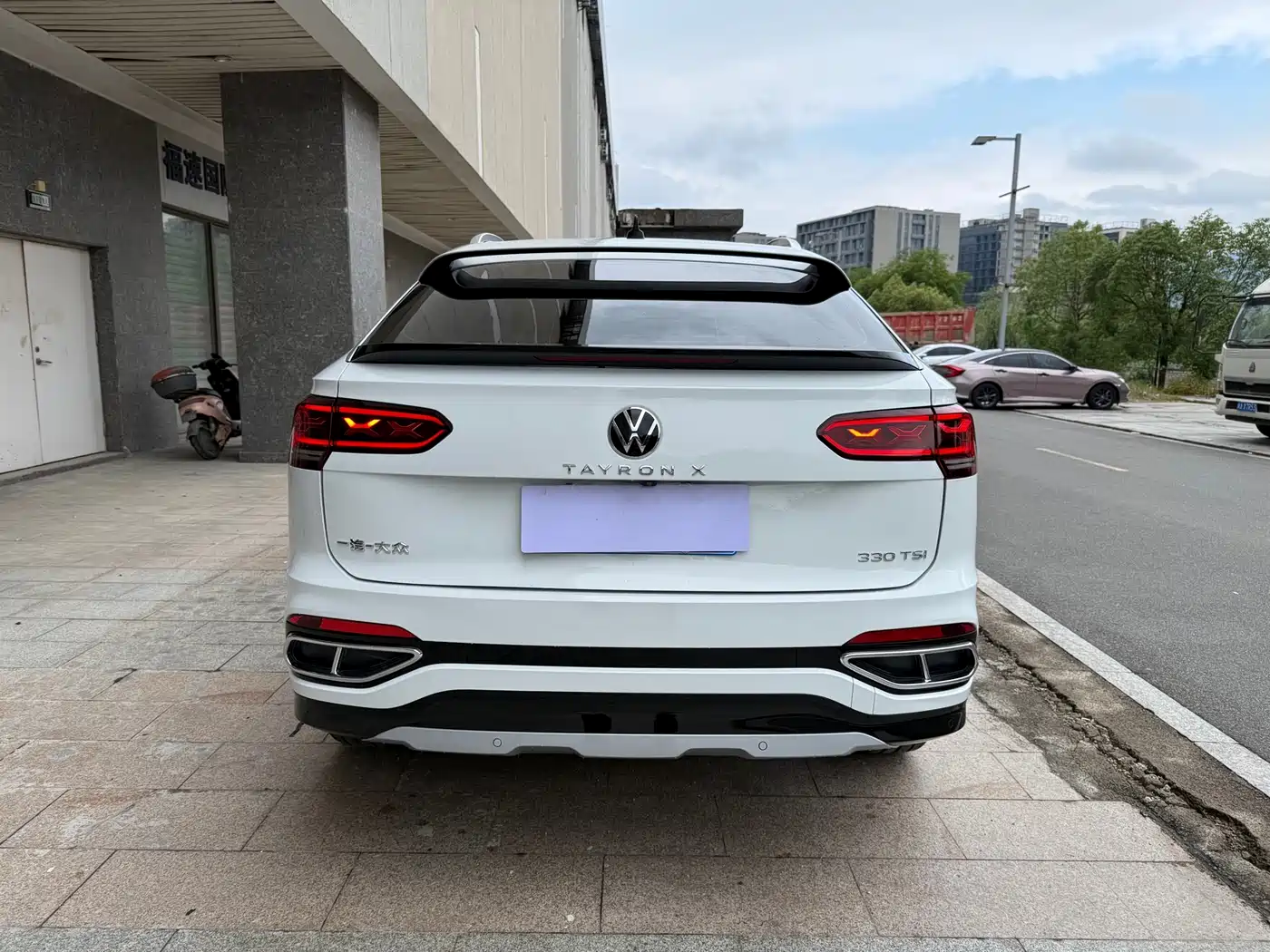 Volkswagen Tayron X 2020 330TSI 2WD Premium Smart Edition фото 7