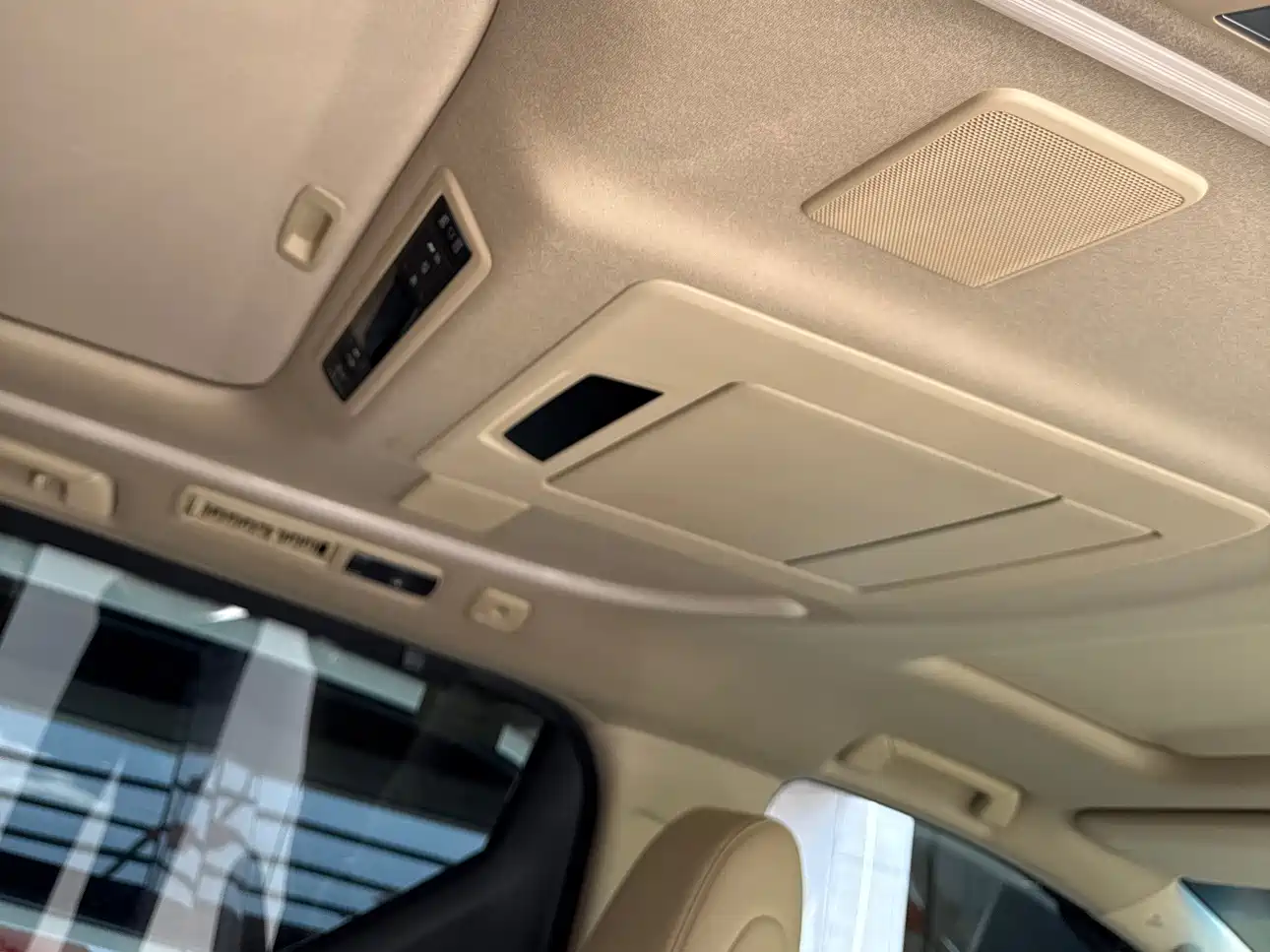 Toyota Alphard 2018 Facelift 3.5L Luxury Edition фото 14
