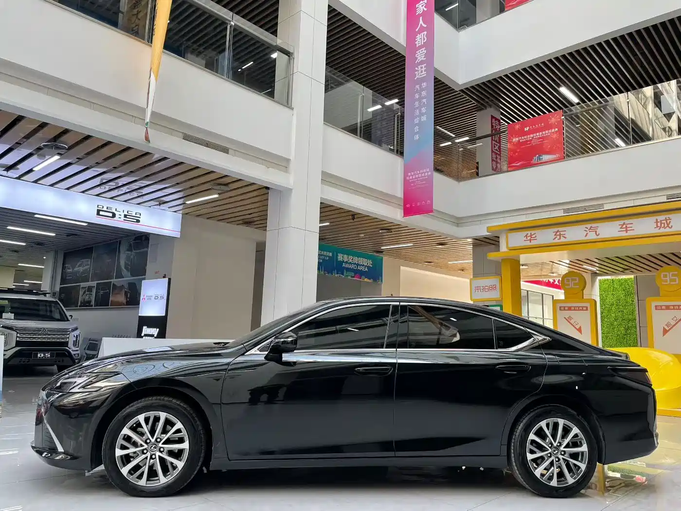Lexus ES 2024 200 Premium Edition фото 5