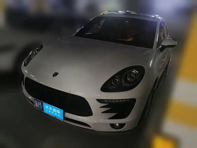 Porsche Macan 2017 Macan 2.0T — фото 1