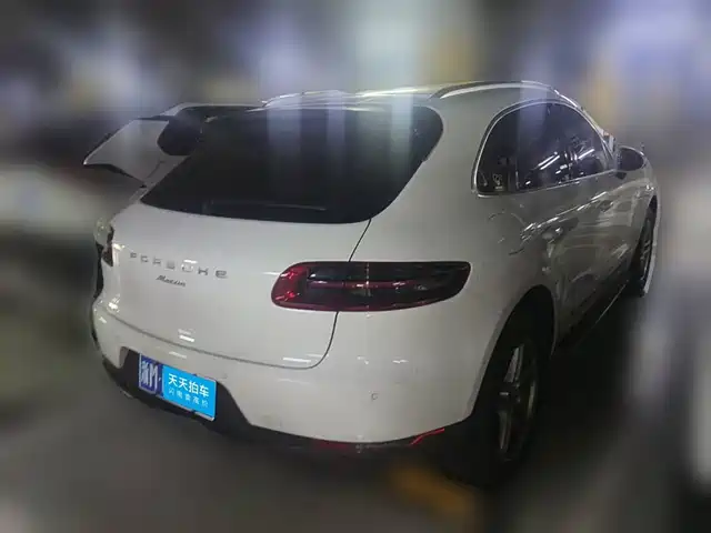Porsche Macan 2017 Macan 2.0T — фото 2