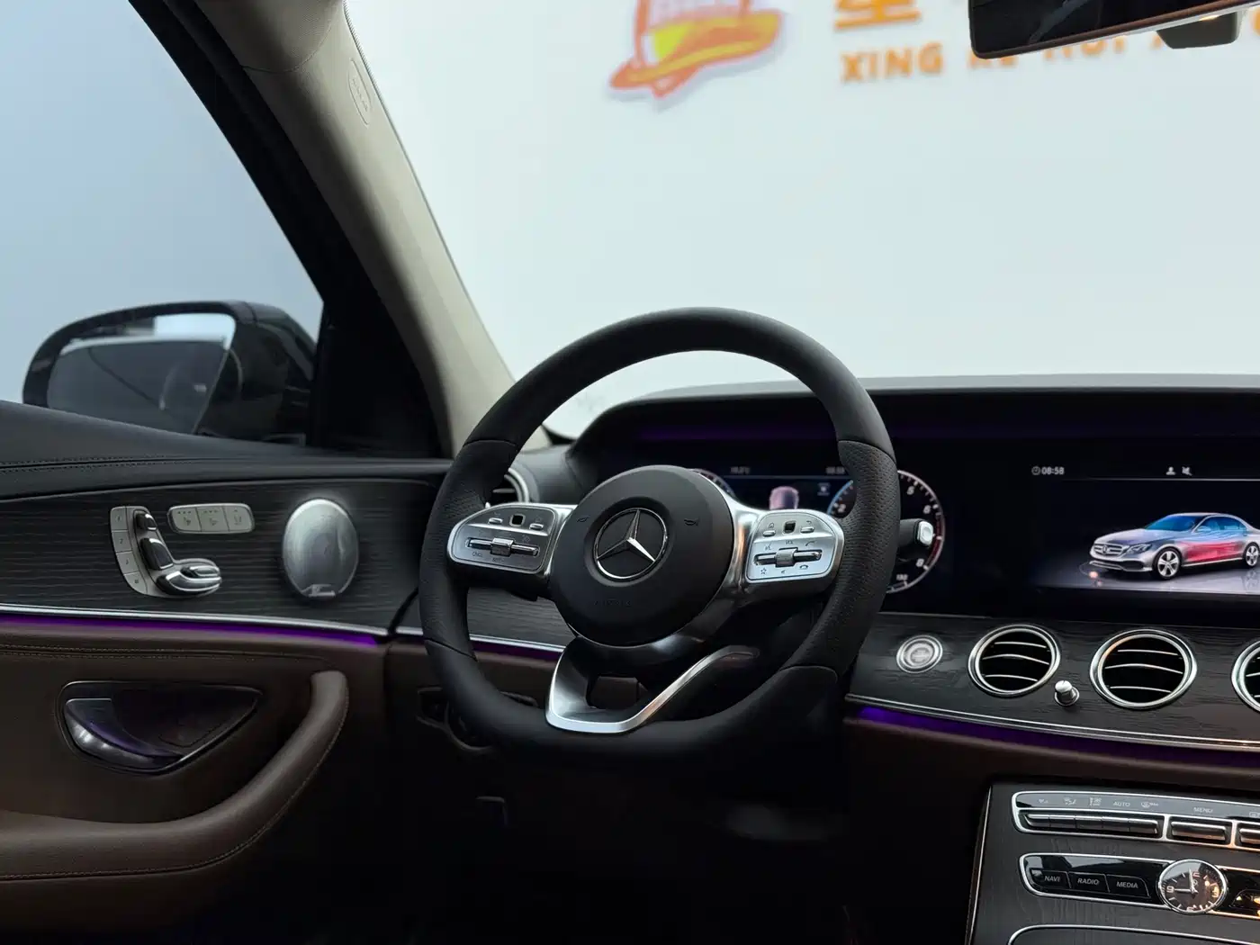 Mercedes-Benz E-Class 2019 E 300 L Sport Luxury фото 11