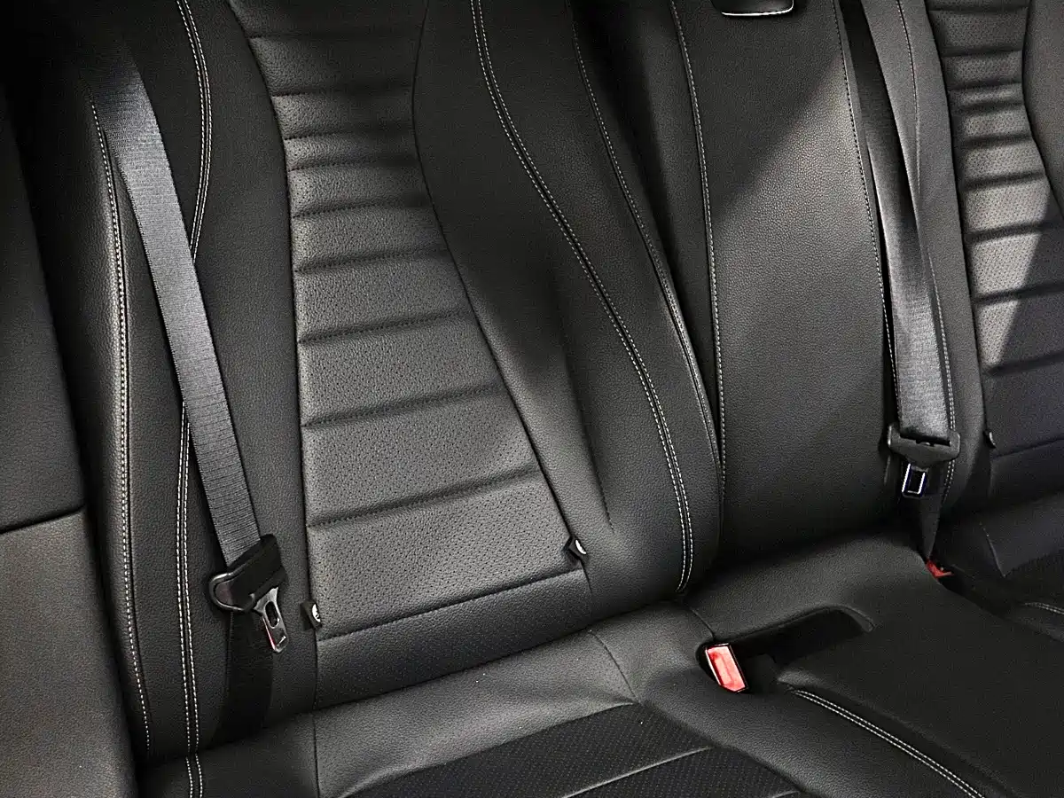 Mercedes-Benz E-Class 2020 E 300 L Sport Fashion Model фото 18