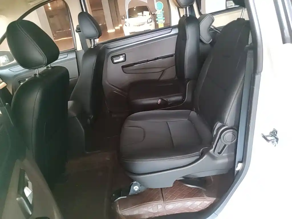 Dongfeng Fengguang Fengguang 330 2023 2019 1.5L 330S Manual Comfort China VI