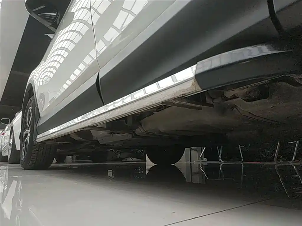 Toyota RAV4 Rongfang 2016 2.0L CVT 2WD Trend (China V) фото 22