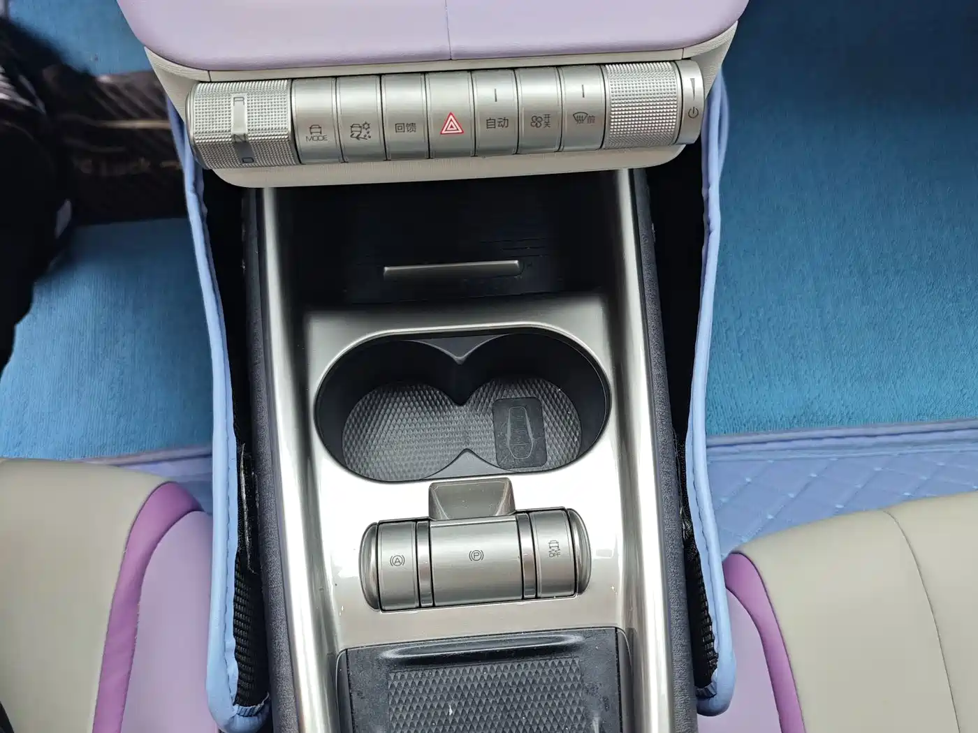 BYD Dolphin 2021 Model 405km Fashion Edition фото 12