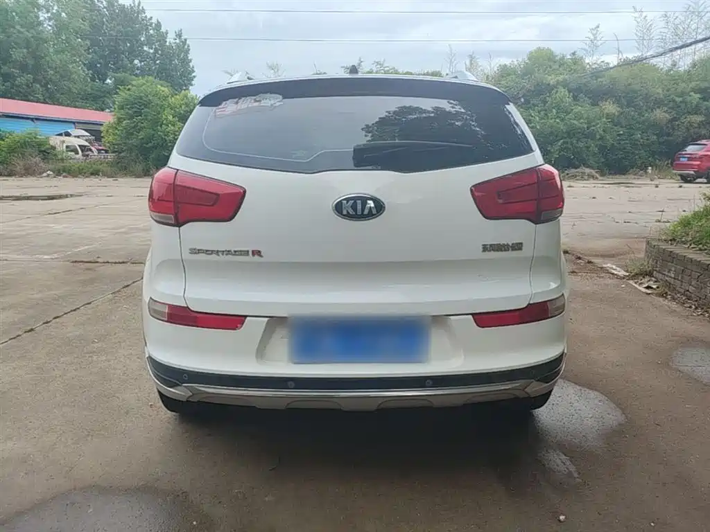 Kia Sportage 2015 2.0L Automatic 2WD GL фото 6
