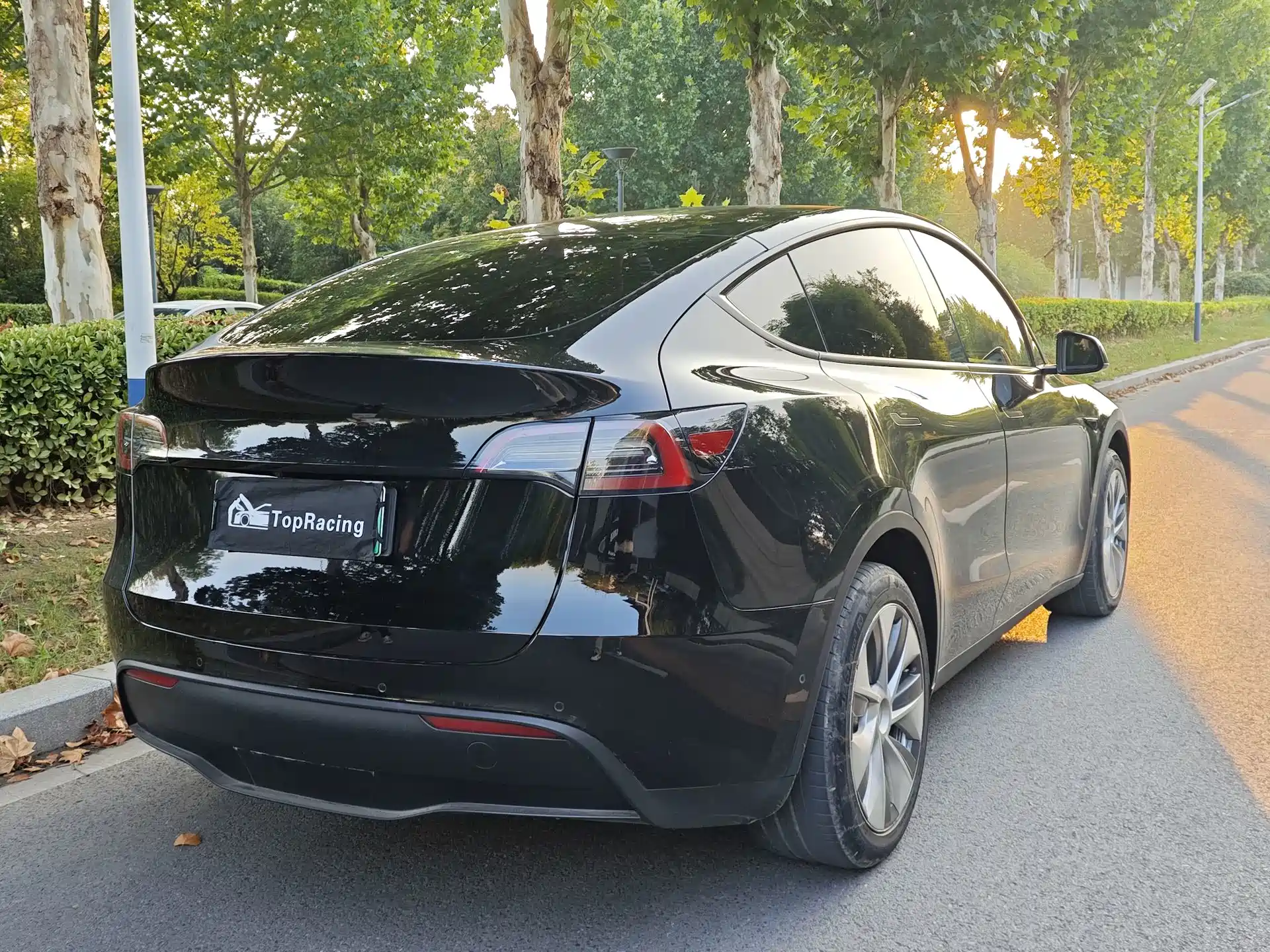 صورة 9 - Tesla Model Y