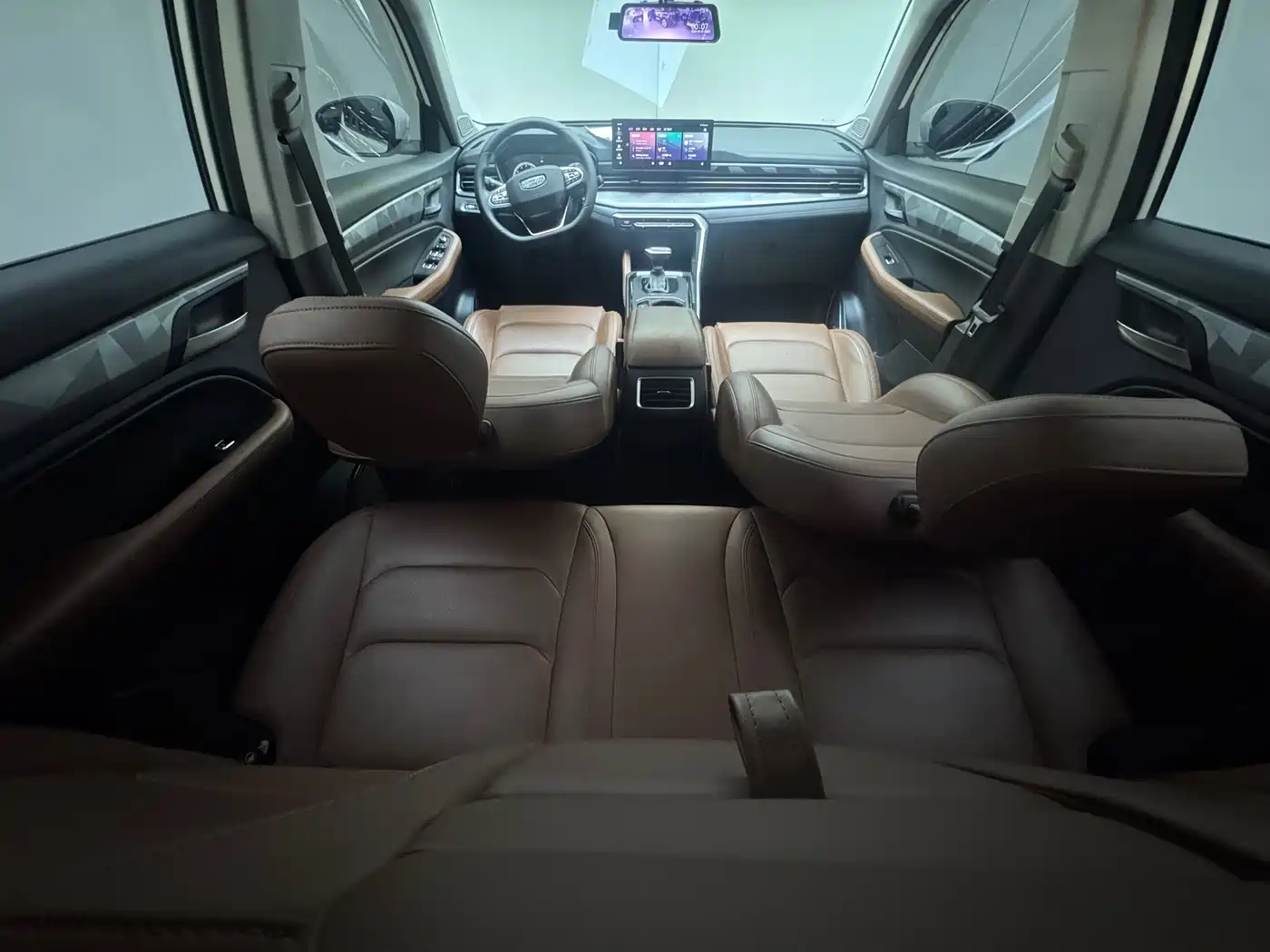 GEELY AUTOMOBILE VISION X6