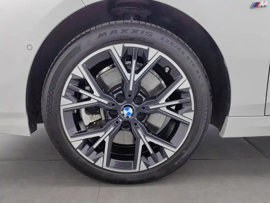 Фото 17 - BMW 2 Series
