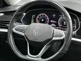 Фото 12 - Volkswagen Passat