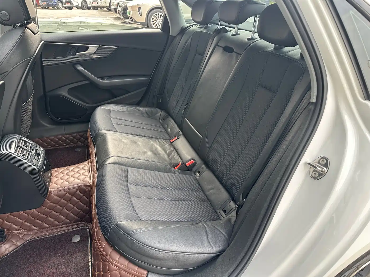 Audi A4L 2018 30th Anniversary 40 TFSI Sport фото 13