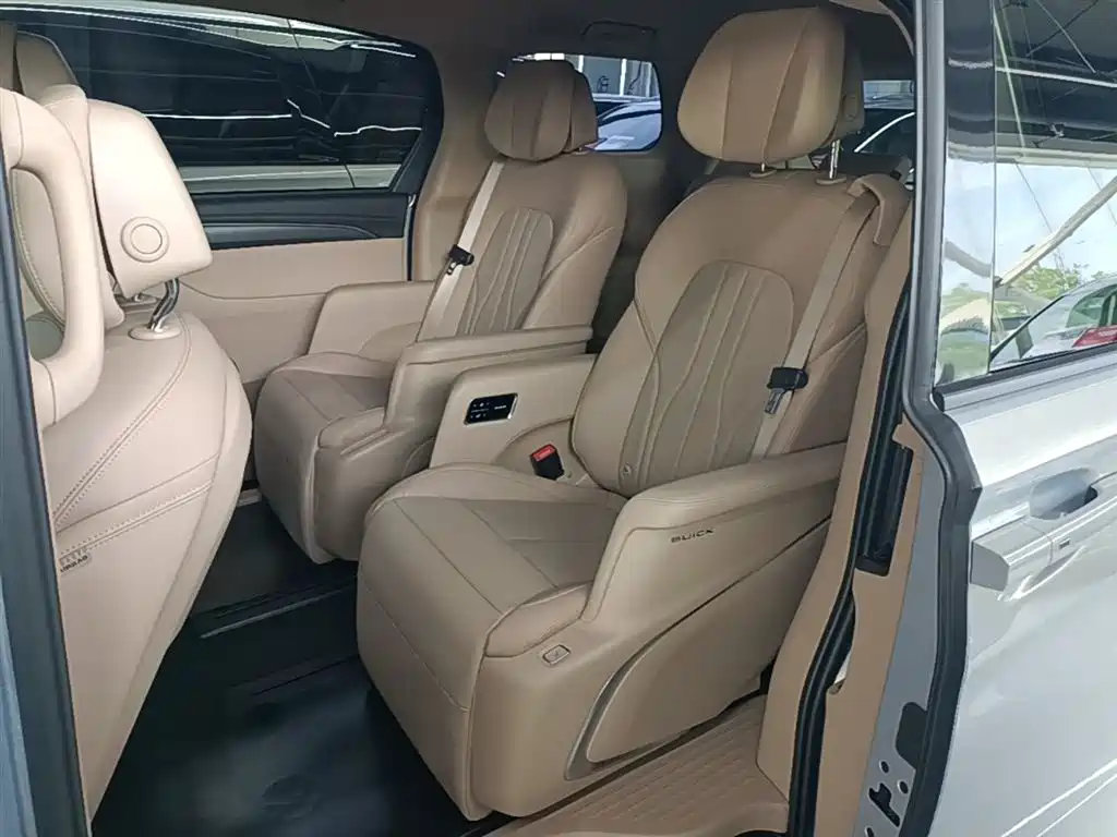 Buick GL8 New Energy 2025 Land Honor Premium Edition 7-Seater фото 17