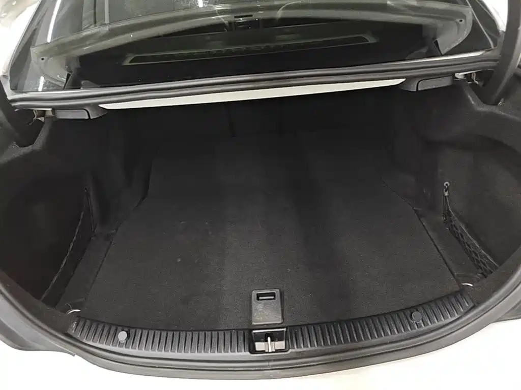 Mercedes-Benz C-Class 2015 2015 C 200 L