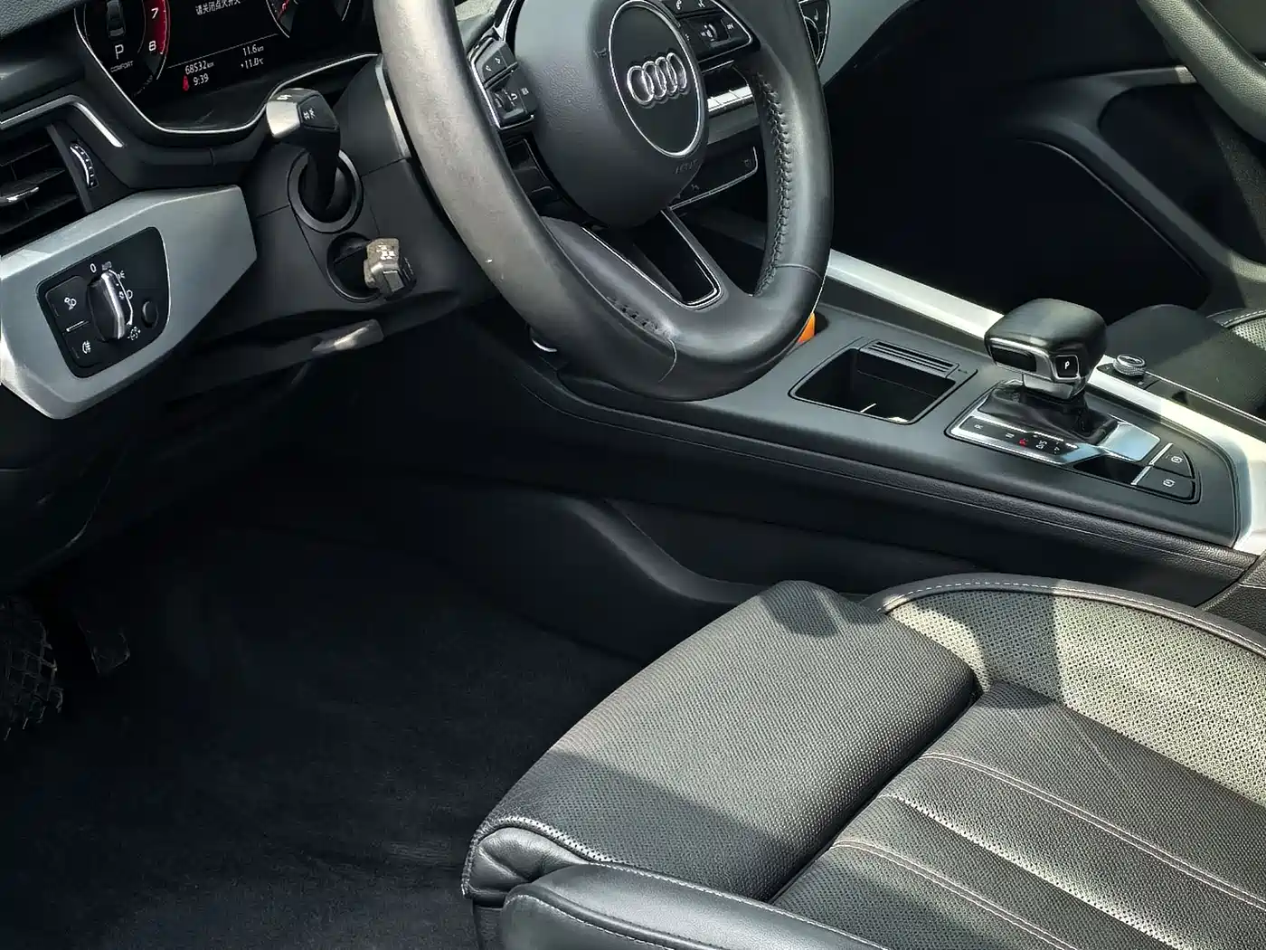 Audi A4L 2020 40 TFSI Luxury Dynamic фото 4