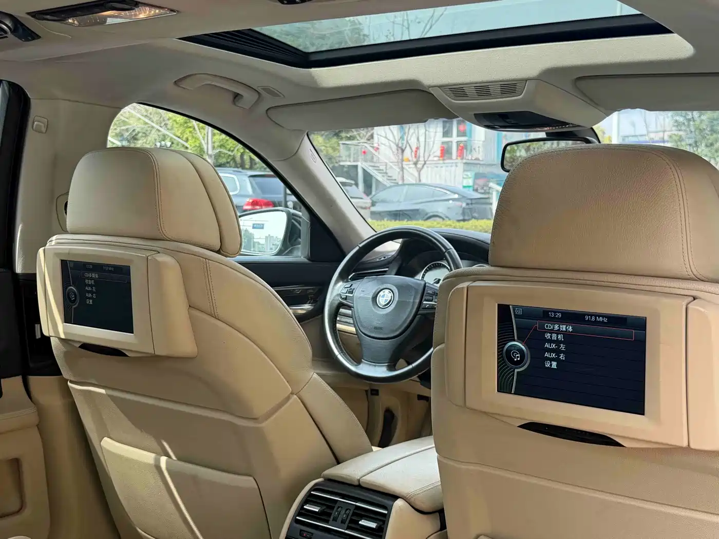 BMW 7 Series 2009 740Li Luxury фото 15