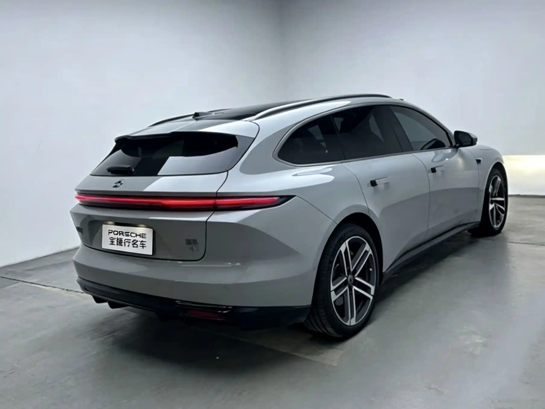 Фото 6 - NIO ET5T