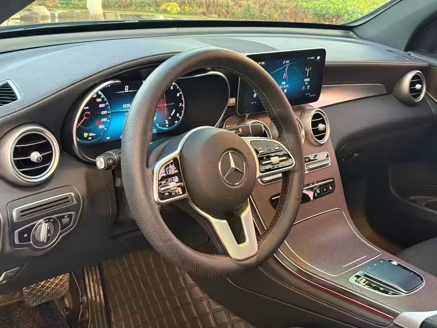 Mercedes-Benz GLC 2020 GLC 300 L 4MATIC Luxury фото 7