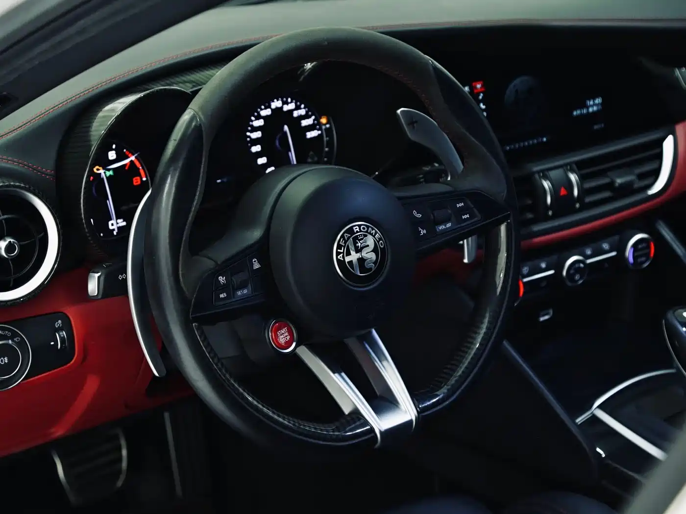 Alfa Romeo Giulia 2018 2017 2.9T 510HP Quadrifoglio Edition