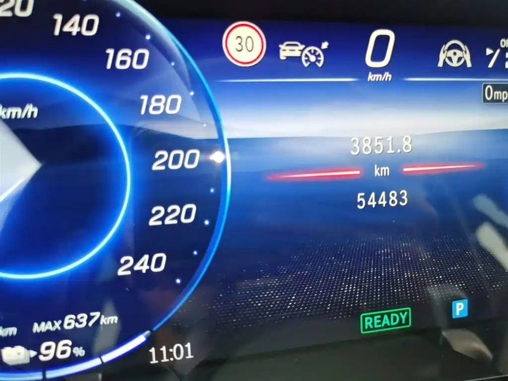 Mercedes-Benz EQS SUV 2023 450 4MATIC Luxury Edition фото 19
