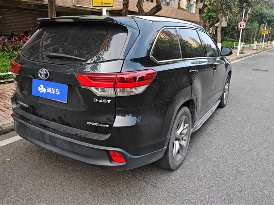 Toyota Highlander 2018 2.0T 4WD Elite 7-seater (China V) фото 3
