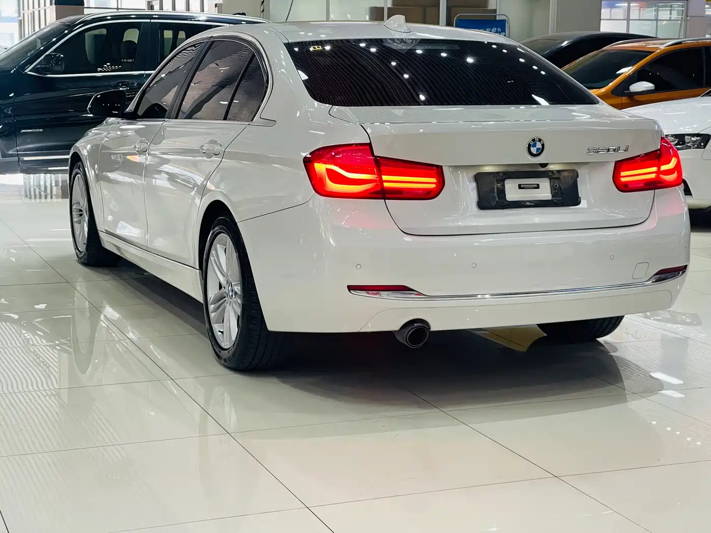 BMW 3 Series 2016 320Li Progressive фото 15